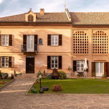 Apart-Agriturismo "La Colomba" Nizza Monferrato Kültér fotó
