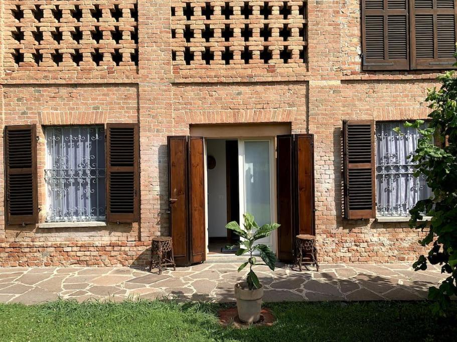 Apart-Agriturismo "La Colomba" Nizza Monferrato Kültér fotó