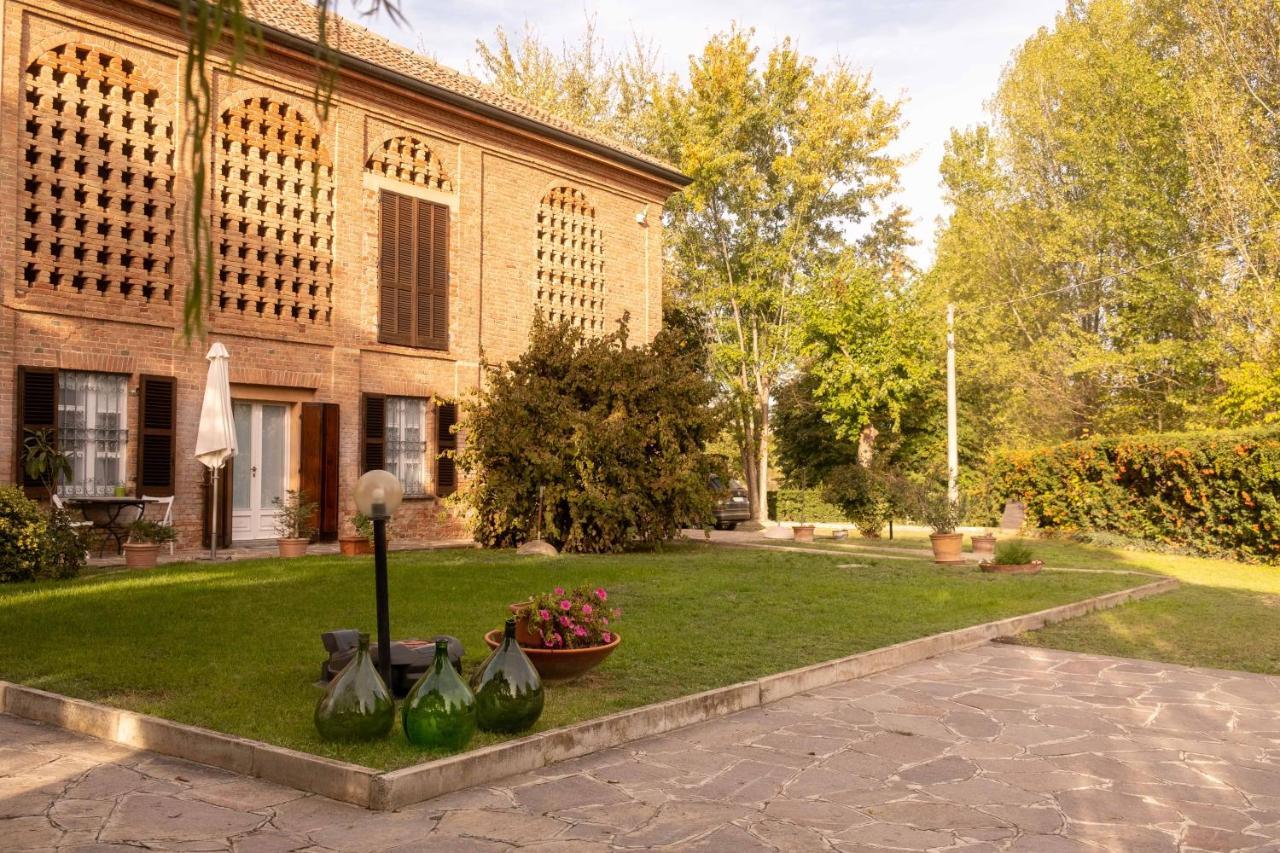 Apart-Agriturismo "La Colomba" Nizza Monferrato Kültér fotó